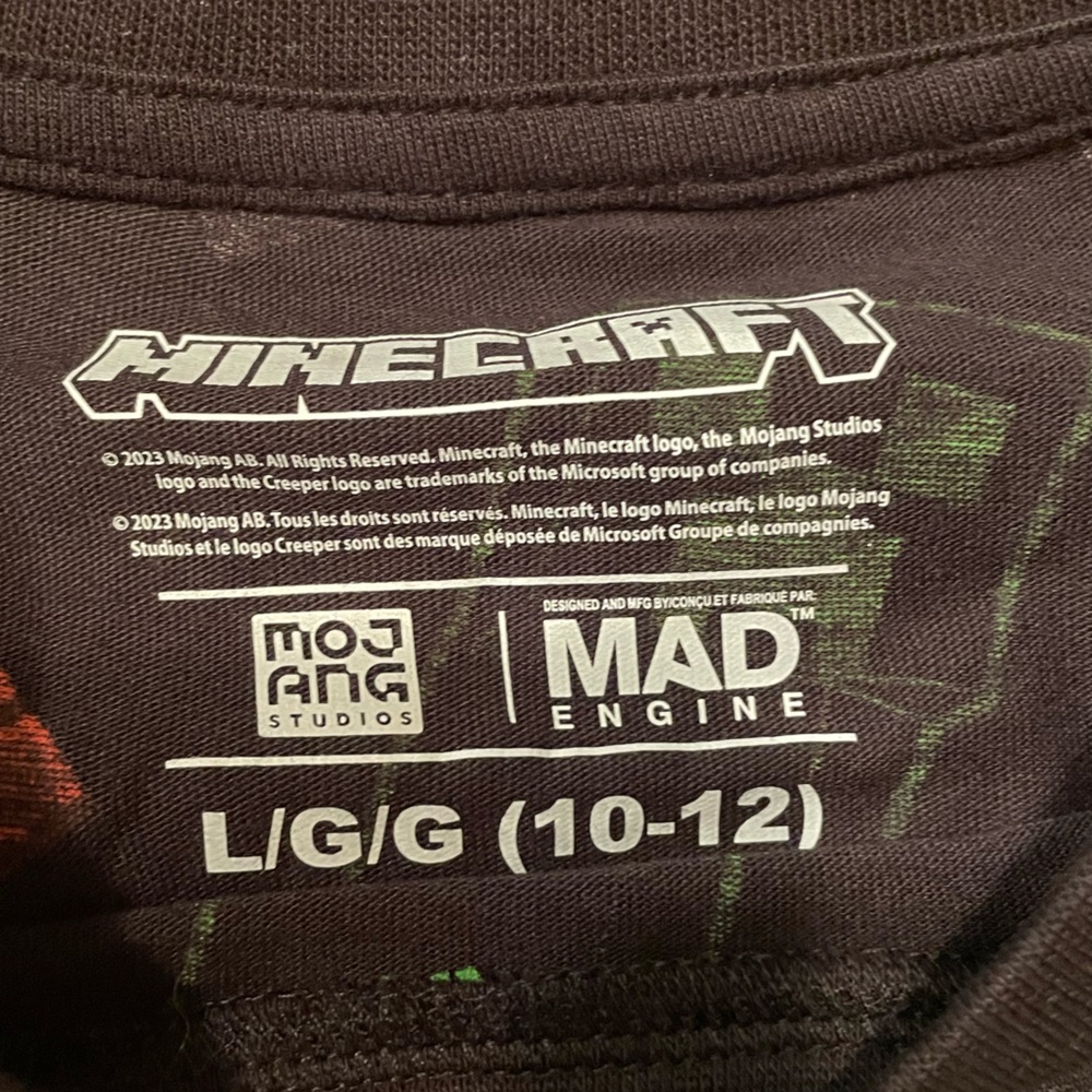 Black and Green Minecraft T-Shirt - Picture 2 of 2